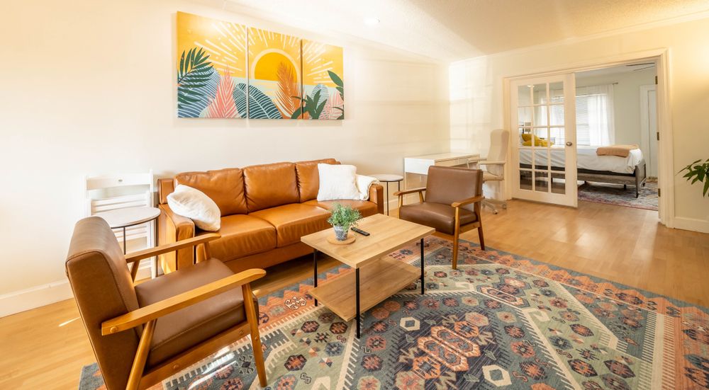 Furnished rental rooms at SOHO and HYDE PARK South Tampa Florida